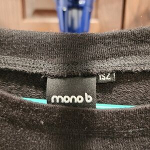 Mono B Crop top